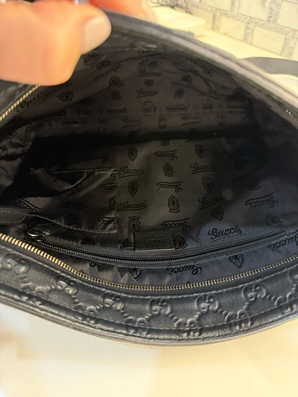 Gucci Black Embossed GG Leather Shoulder Bag with Adjustable Strap - Picture 8 of 10